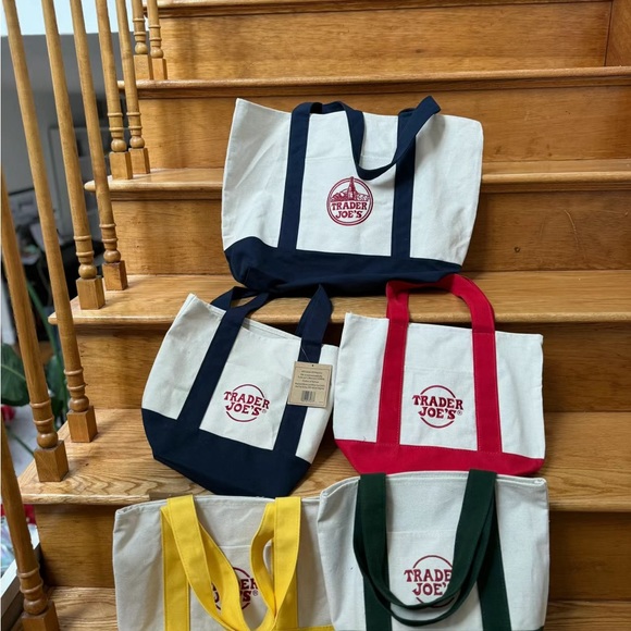 Trader Joe's Mini Canvas Tote Bags - BNWT Pet Free & Smoke-Free Home - Picture 3 of 6